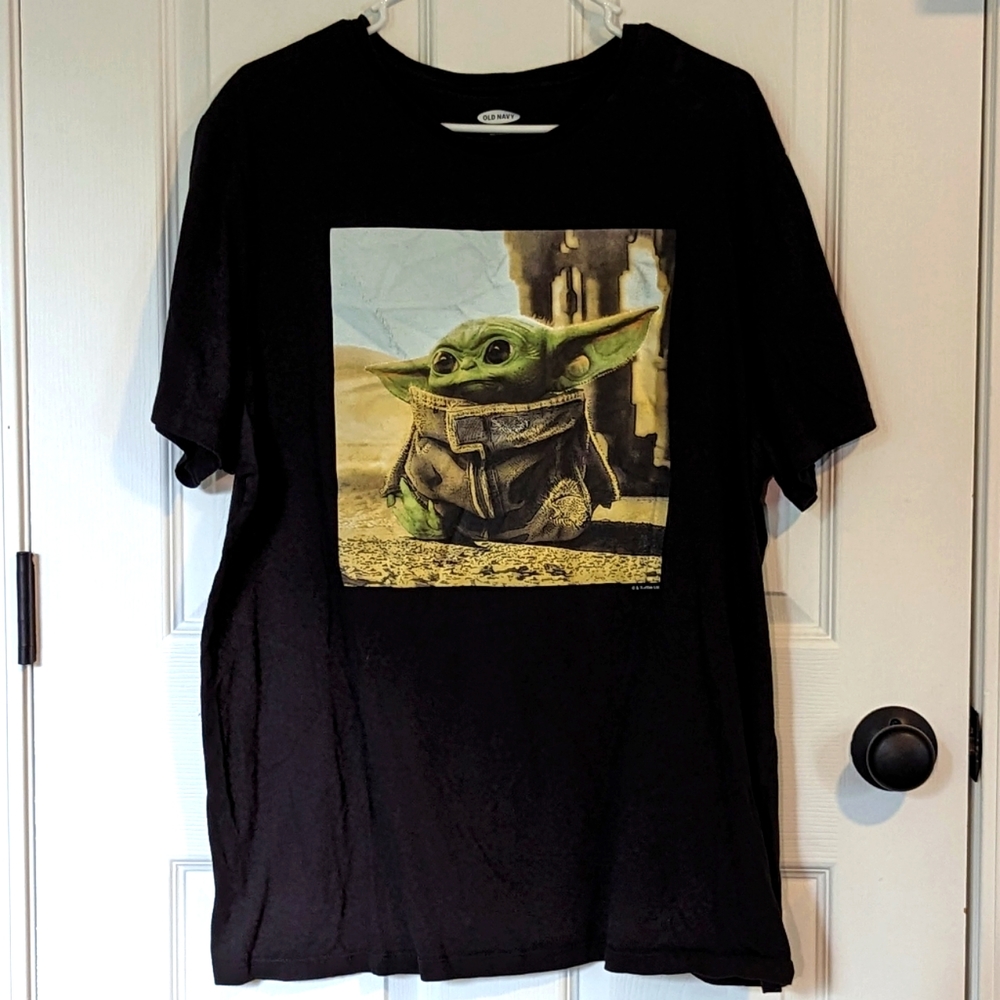 Men's Baby Yoda Tshirt